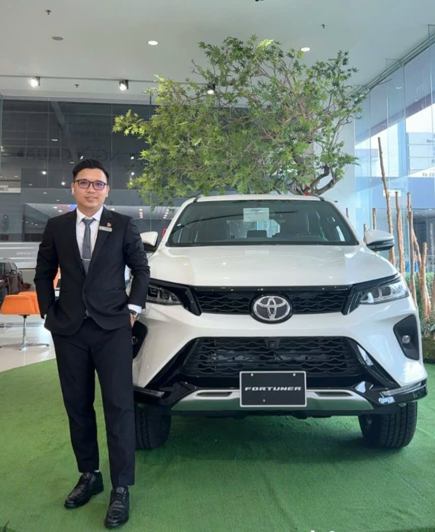 HUỲNH NGỌC KHÁNH LINH