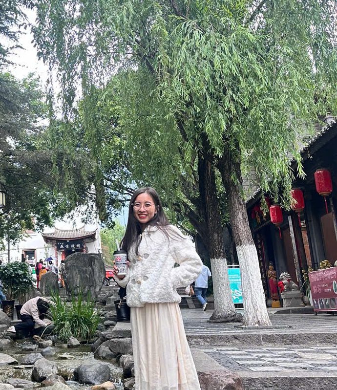 TRẦN NGỌC ANH THƯ